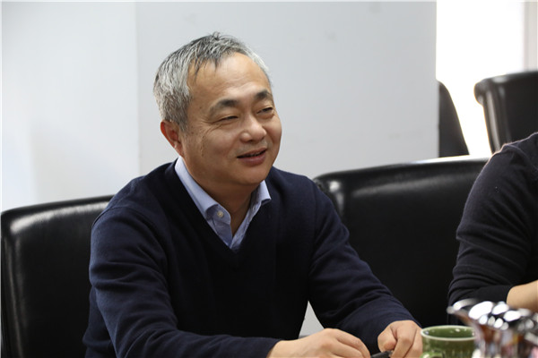 李森林作会议总结.jpg